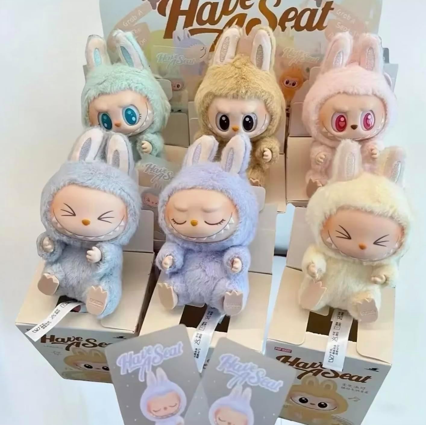 Random blind box labu the monster keychain 17 cm pack of 1. fashion school beg back pack bubu